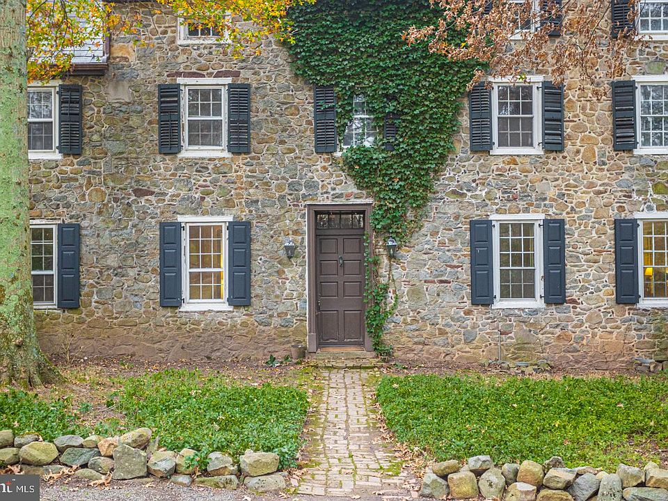 2 Woodhill Rd, Newtown, PA 18940 Zillow