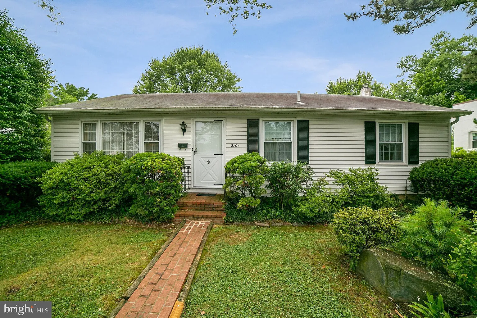2101 Harrison Ave photo 1