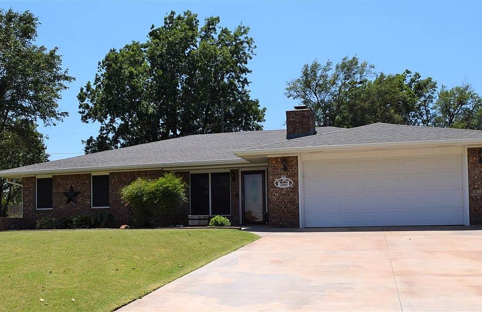 1st image of 306 Parker Dr