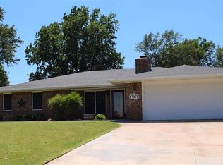306 Parker Dr, Enid, OK 73701