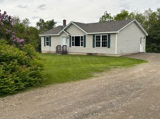 202 Ridge Rd, Windsor, ME 04363