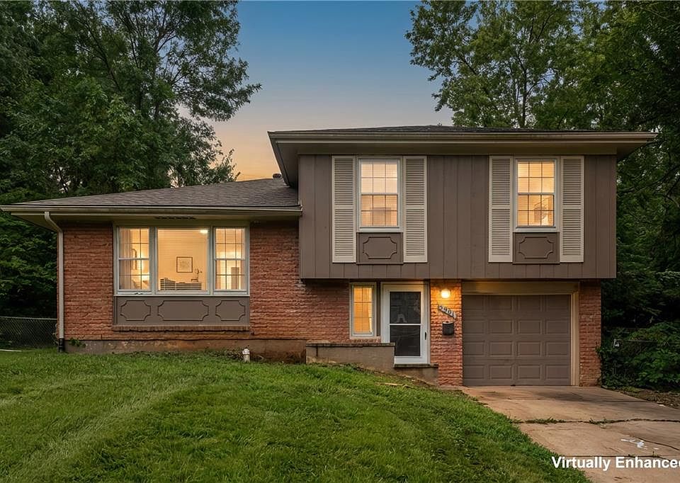 1st image of 5901 Fairlane Dr