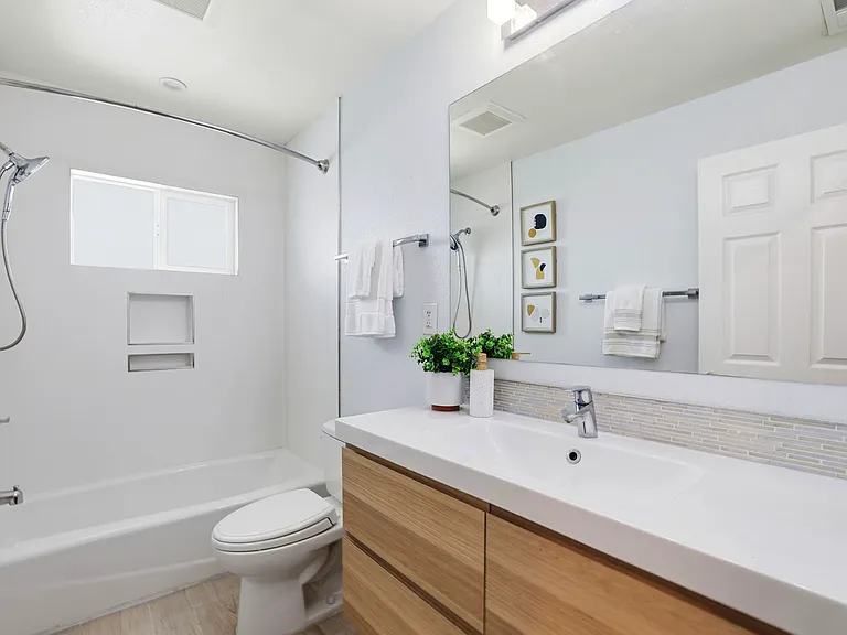 3490 Flora Vista Ave — Photo 26