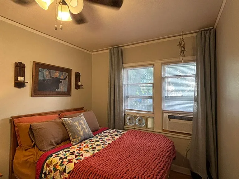 1630 Marshall Ave — Photo 15