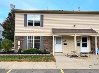 34301 Garfield Cir, Fraser, MI 48026