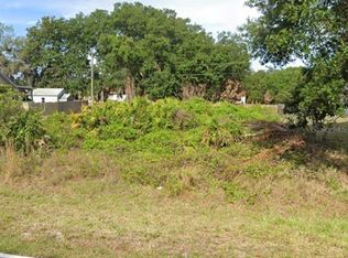 571 Presque Isle Dr #12, Pt Charlotte, FL 33954