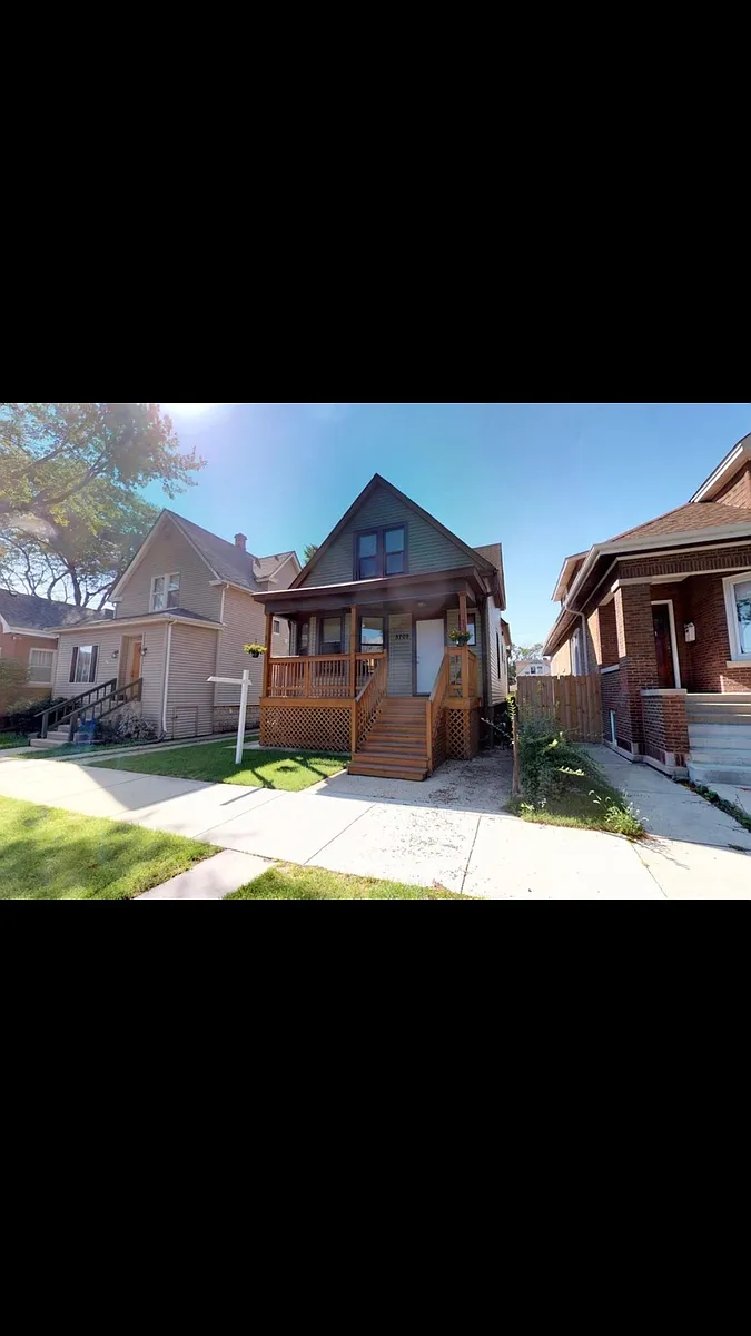 Front of home. - 5709 W Dakin St #1