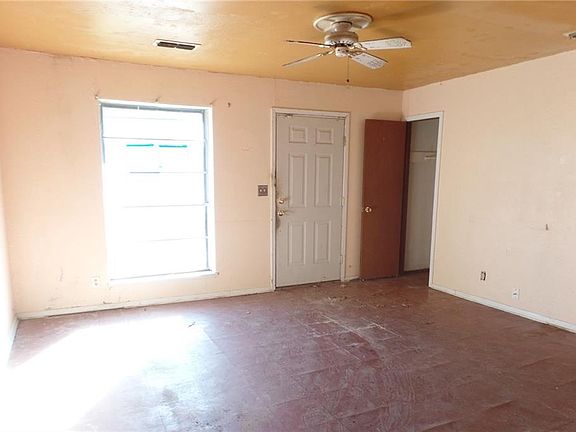 2nd image of 2504 Bliss St
