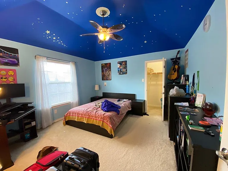 1012 Levant Ln — Photo 22