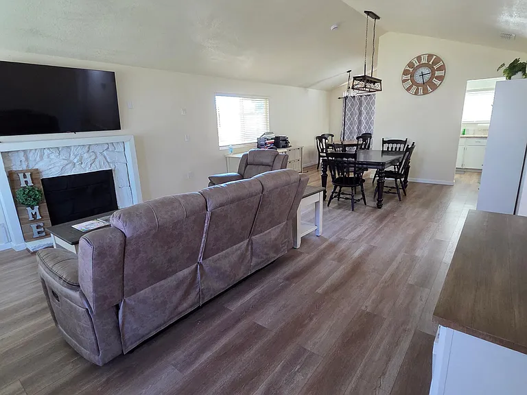 3928 Talmage Ct — Photo 5