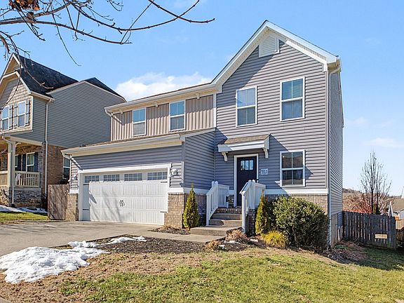 2nd image of 515 Avondale Park Blvd
