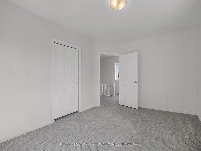 7 Maitland St #UPPER — Photo 7
