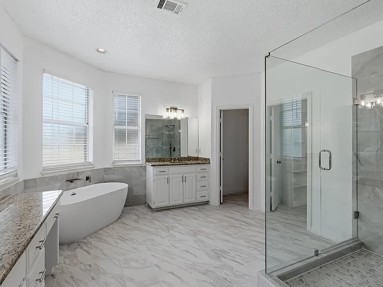 305 W Mill Valley Dr — Photo 22