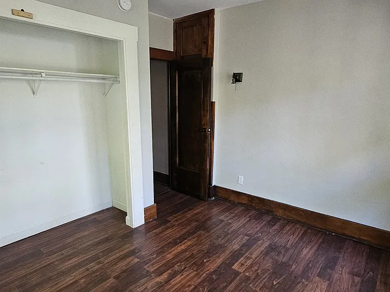 2342 Bourne Ave — Photo 8