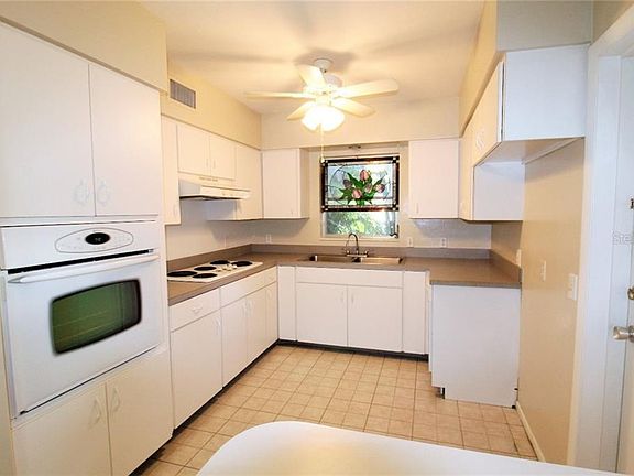2nd image of 5233 Palos Verdes Dr