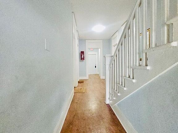 3rd image of 2301 N Jefferson St APT 3