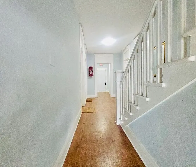 2301 N Jefferson St #3 — Photo 3