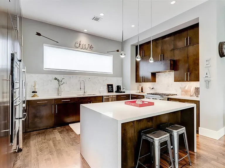 1512 Yale St #A — Photo 8