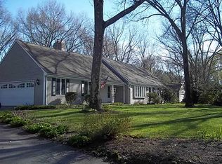 15 Payson Ln, Cumberland, RI 02864