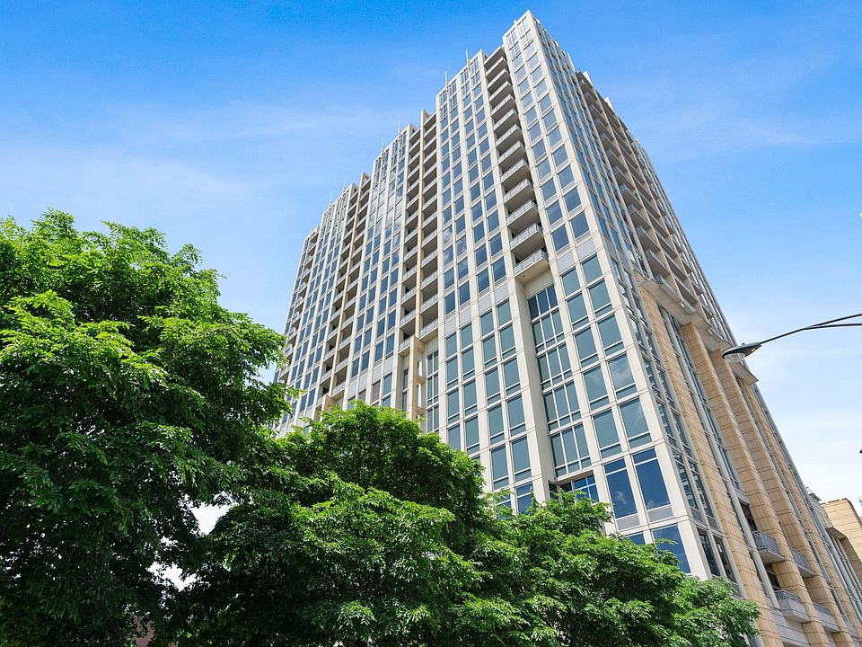 1st image of 700 N Larrabee St #61