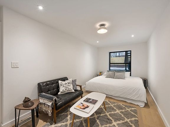 4th image of 563 Putnam Ave #563
