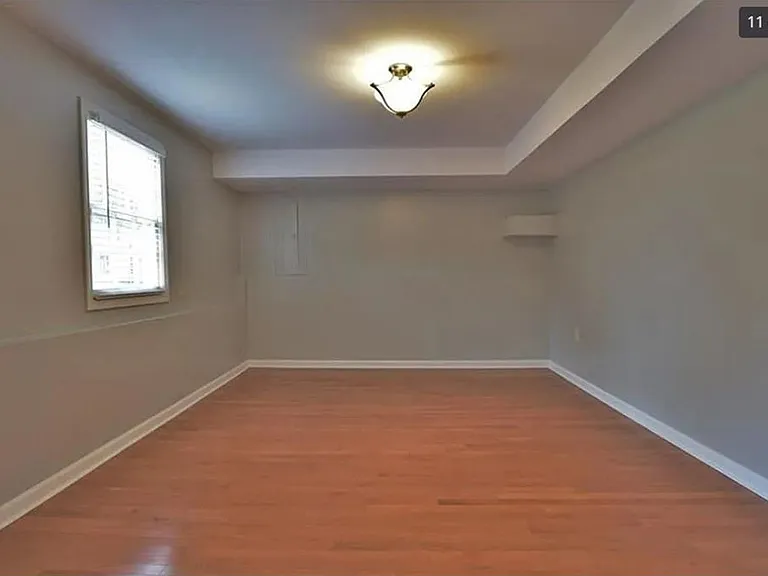 2945 Riverbend Dr — Photo 8