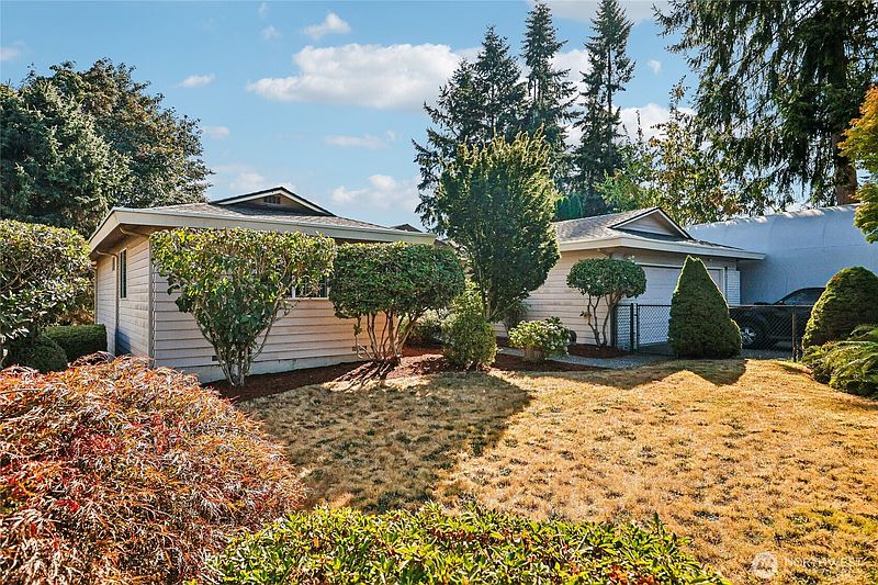 2nd image of 8621 Vistarama Avenue