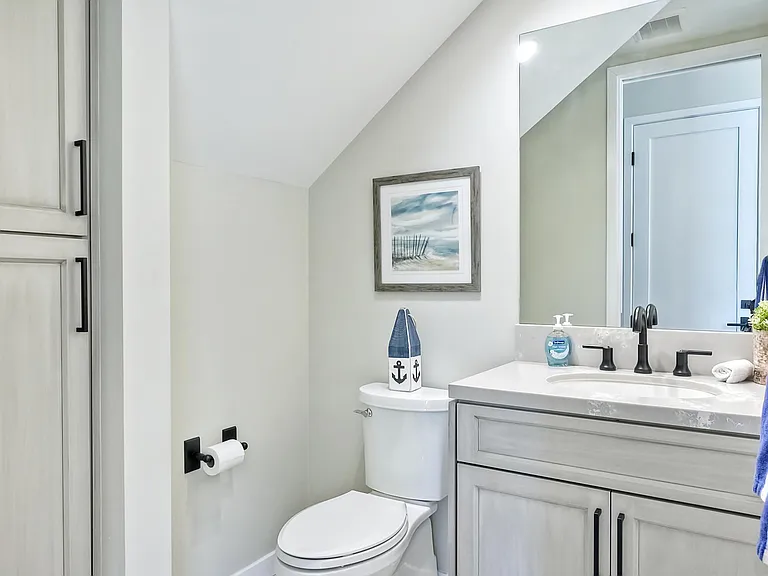 126 Dahlia Ave — Photo 10