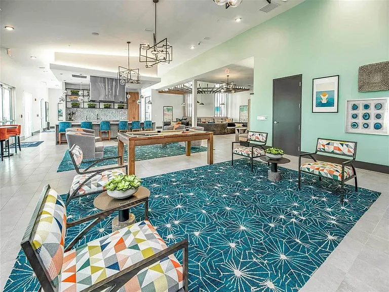 Alvista West Vue — Photo 19