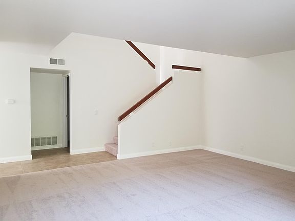 5th image of 637 N Shadow Lake Dr