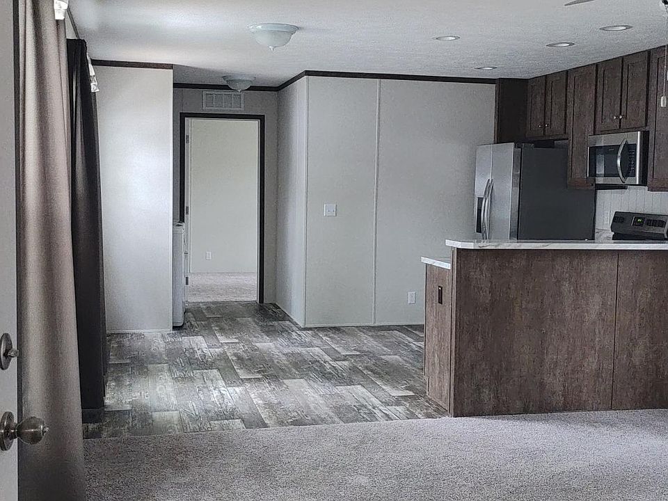 2nd image of 6074-215 Deerfield Rd