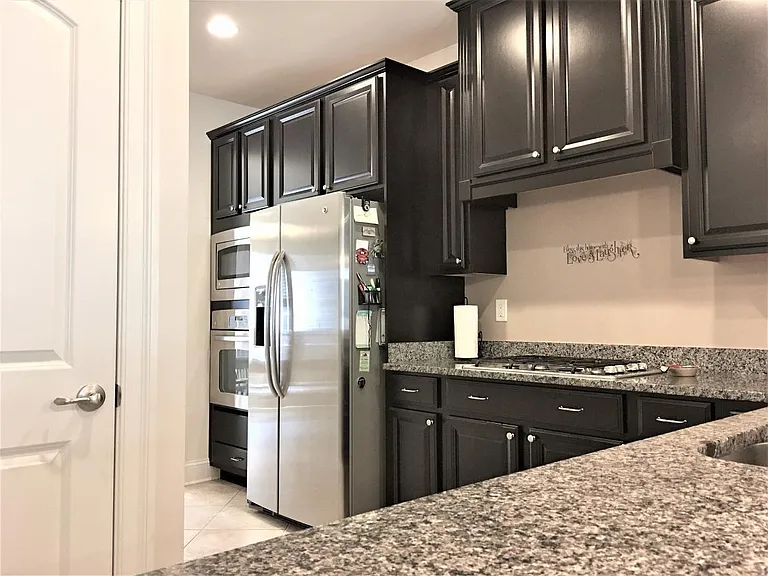 406 Samantha Dr — Photo 20