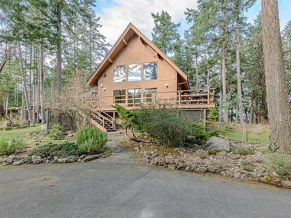 2nd image of 392 Langs Rd