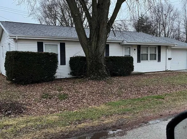 639 N 5th St, Auburn, IL 62615