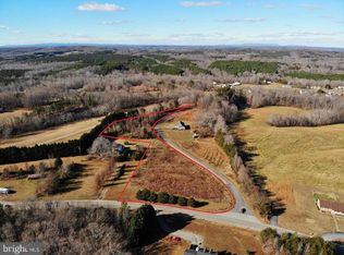 125 Sweden Falls Ln, Blairs, VA 24527