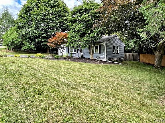 2nd image of 100 Humbert Ave