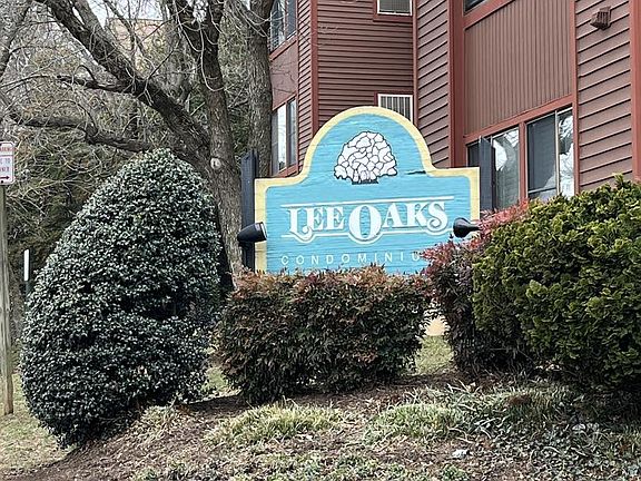 2nd image of 2809 Lee Oaks Ct APT 101