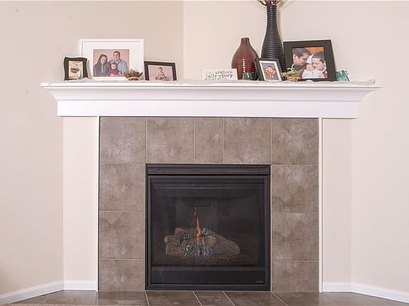 5th image of 2486 Callaway Ln SW