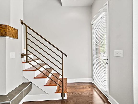 2nd image of Ca Residential
