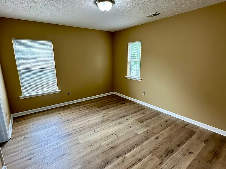15313 Superior St — Photo 35