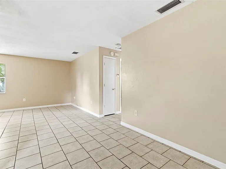 3052 Park Ln #B — Photo 15