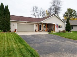 1245 Apple Ct, Menasha, WI 54952