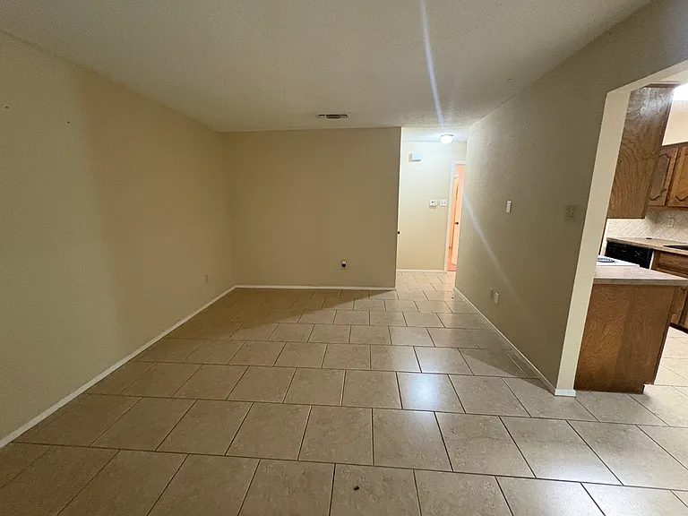 834 N 62nd St #834 — Photo 2