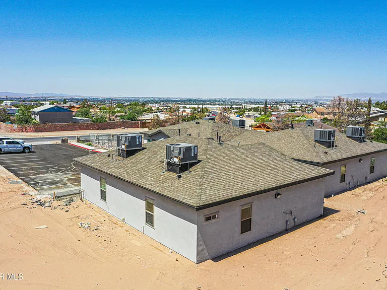 12879 Bret Harte Dr — Photo 21