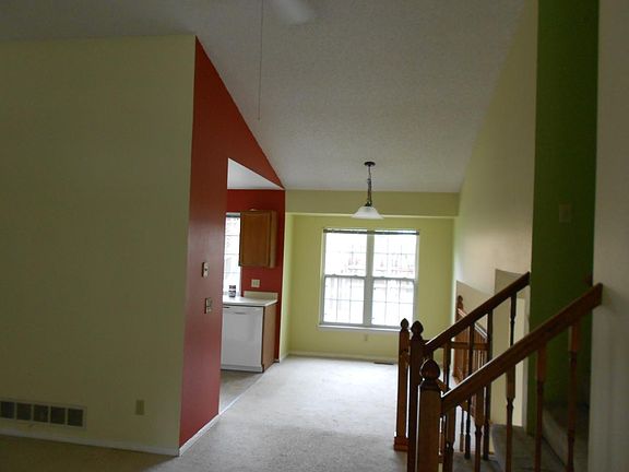 3rd image of 619 W Owl Dr