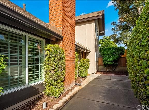 5th image of 15162 Champagne Cir