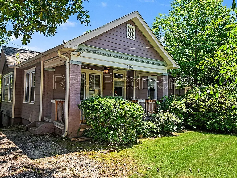 706 Catherine St SW — Photo 22