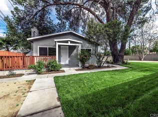 9657 Sunland Pl, Sunland, CA 91040
