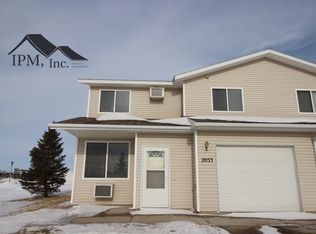 2053 14th St NW, Minot, ND 58703