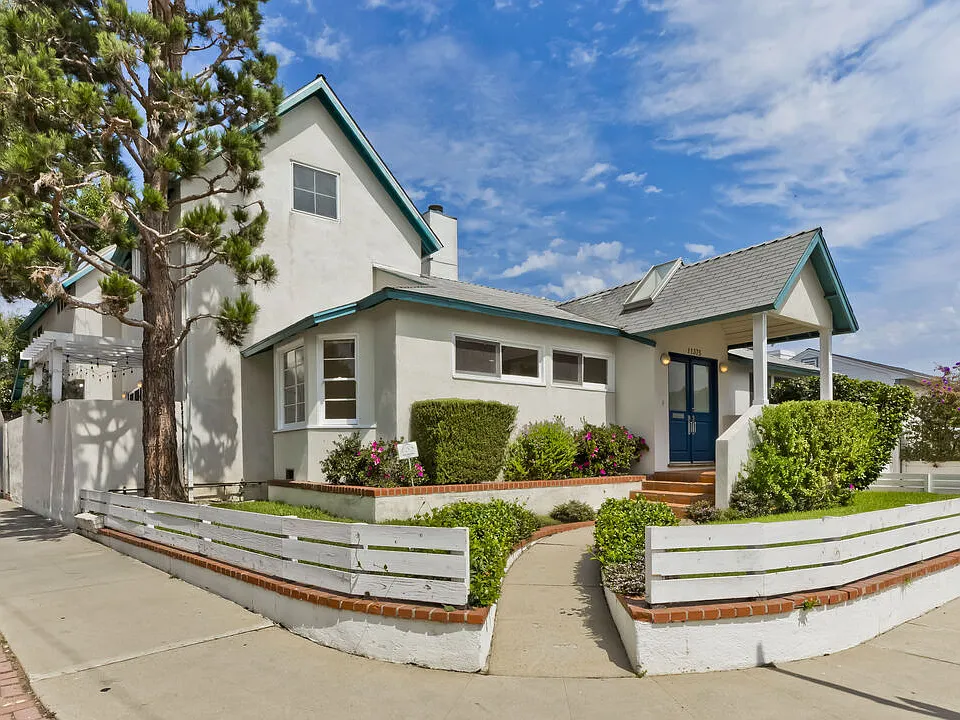11375 Montana Ave